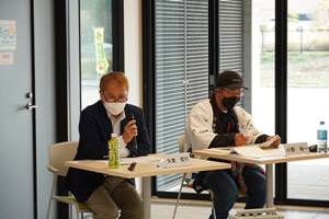 Photo | Moderator: Nobuyuki Yagura, Interpreter: Professor Yuichi Ono